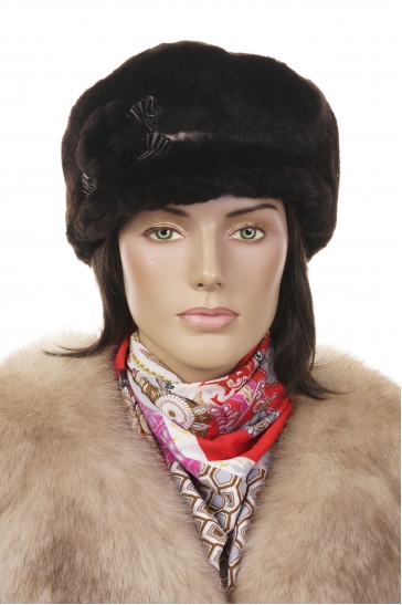 Шапка женская из мутона