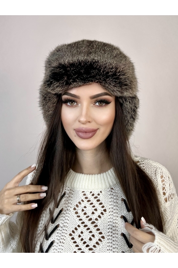 Шапка женская из текстиля с кроликом