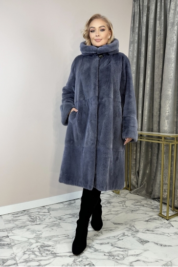 Длинная шуба из норки с капюшоном
