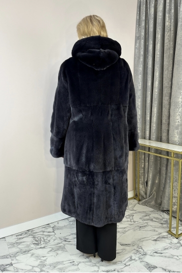Шуба из норки с капюшоном